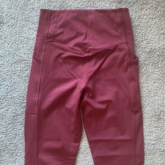 Girlfriend Collective Compressive High Rise Leggings in Mulberry - Size S - Picture 11 of 17